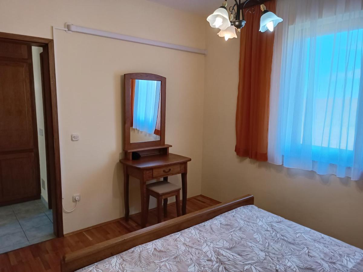 Apartments Stojakovic Пореч Экстерьер фото